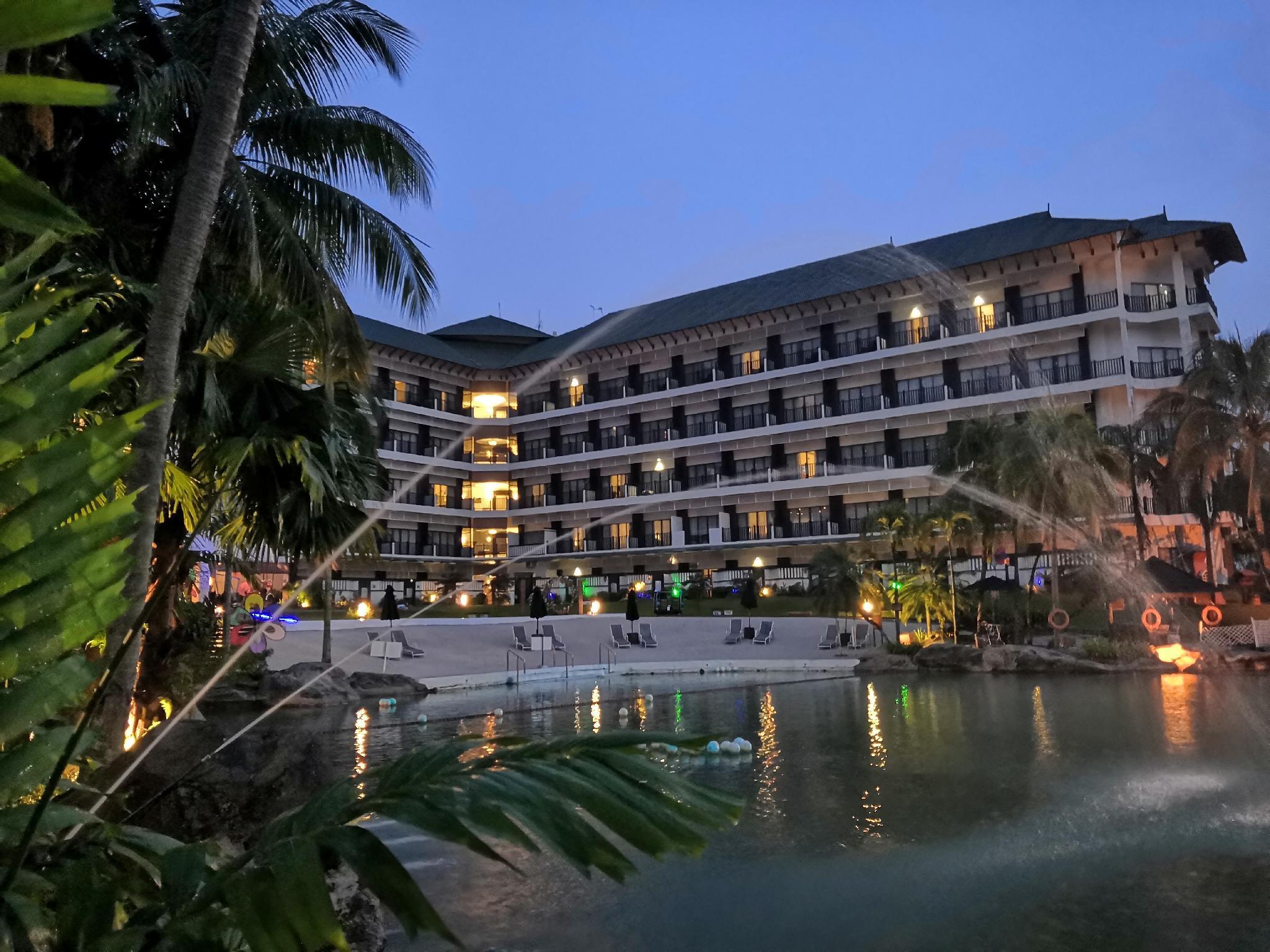 Mines Beach Resort Hotel Сері-Кембанган Екстер'єр фото